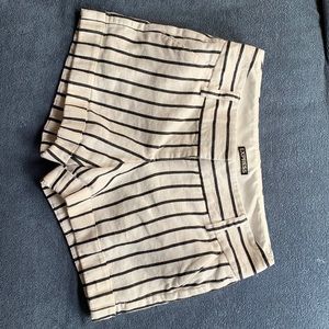 Express women’s size 2 dress shorts, white and black stripe